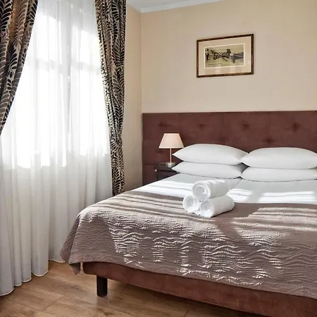 Bonum Old Town 3*