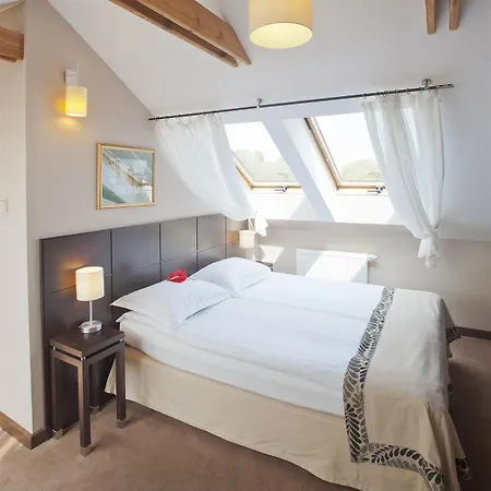 Hotel Bonum Old Town 3*